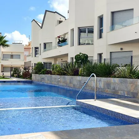 Orange Housing - Amalia 13 *