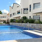 Orange Housing - Amalia 13 *