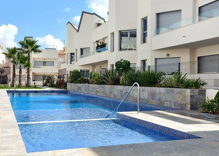 Orange Housing - Amalia 13 *